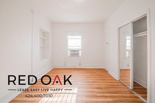 Building Photo - 1136 S Alvarado St