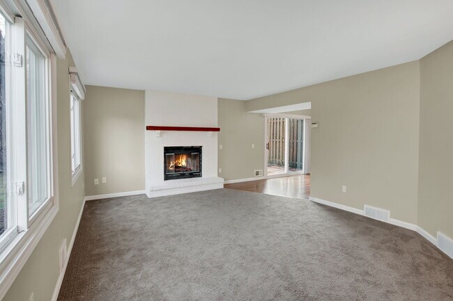 Building Photo - 3879 Dolomite Dr