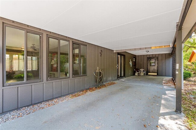 Foto del edificio - 8479 NW 38th Dr