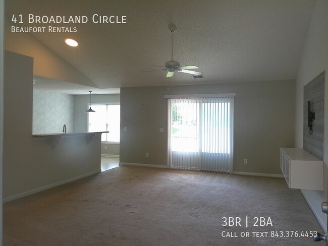 Building Photo - 41 Broadland Cir