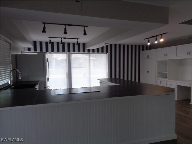 Foto del edificio - 1209 SW 6th Ave