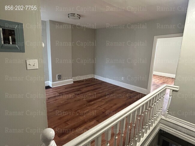 Foto del edificio - 912 Mt Ephraim Ave