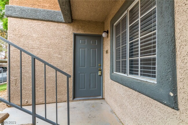 Building Photo - 201 Mission Laguna Ln