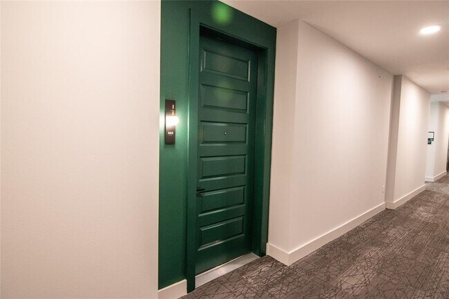 Foto del edificio - 2500 Longview St