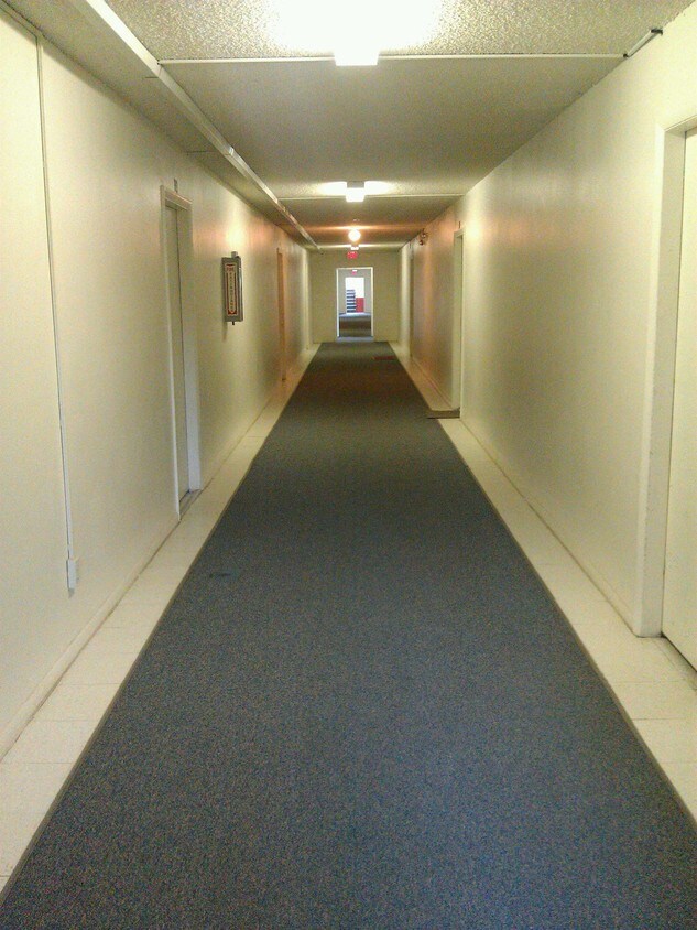 Building Photo - 2310 E Garfield St