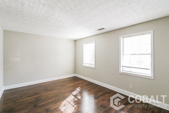 Building Photo - 3515 Creekview Pl