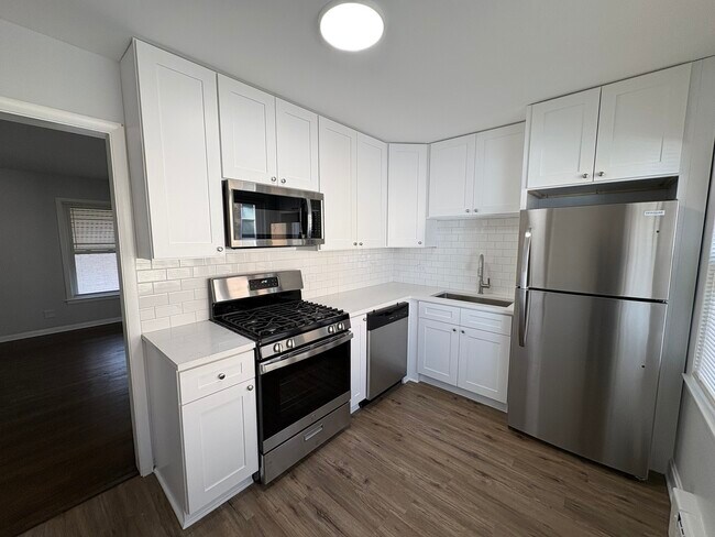 Building Photo - 311 Prairie Ave