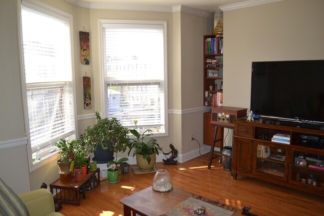 Foto del edificio - 725 Jefferson St