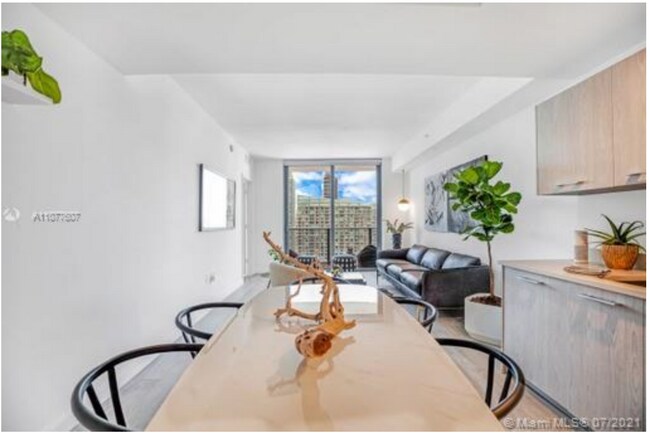 Foto del edificio - 55 SW 9th St