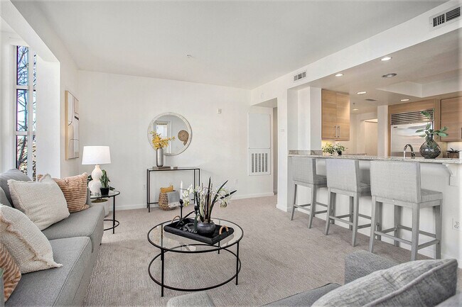 Living Room - 1655 N California Blvd