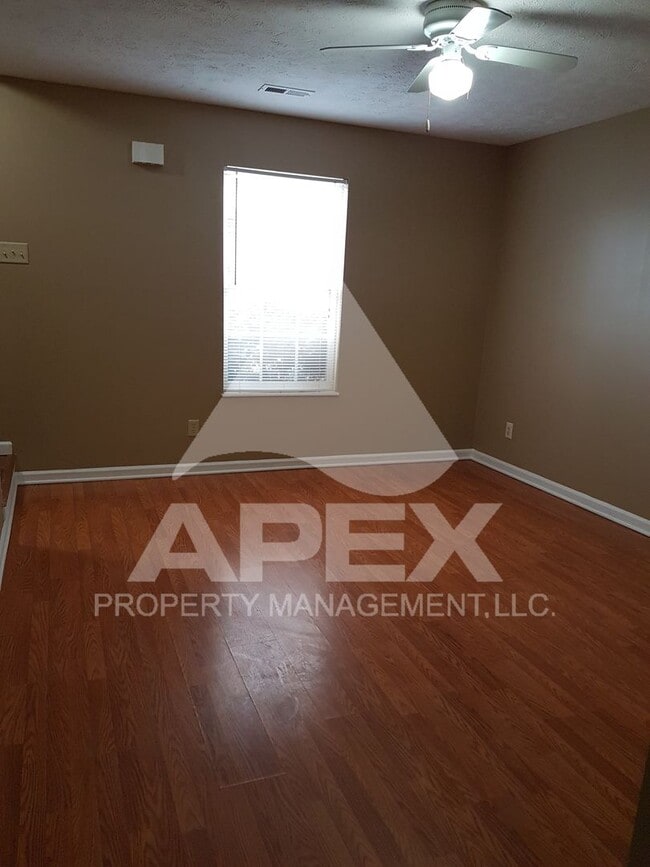 Photo - MOVE-IN SPECIAL, $1 RENT!! - Nice 2 Bd | 1.5 Ba Townhouse in West Knox Condo Community!