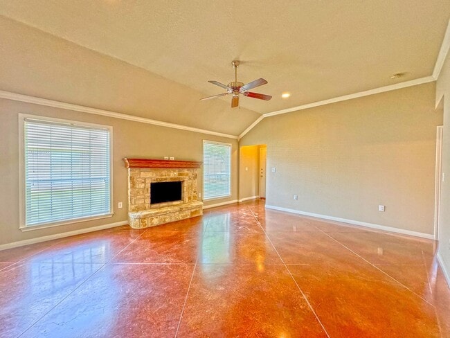 Foto del edificio - Salem Way Luxury Townhomes