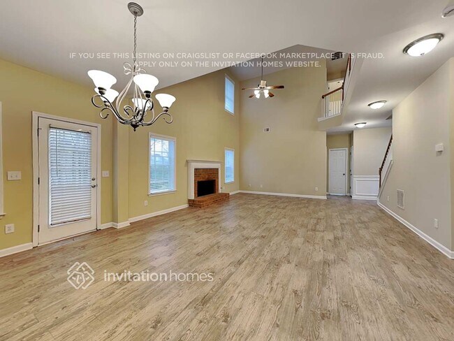 Foto del edificio - 321 Calm Ct NW