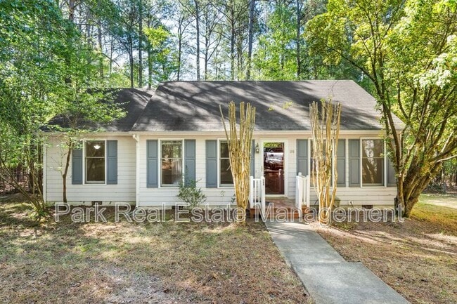 Photo - 106 Laura May Ln House