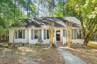 Building Photo - 106 Laura May Ln