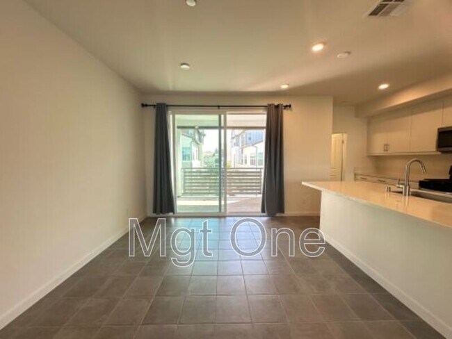 Building Photo - 9528 Wellspring Pl