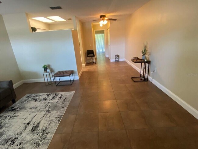 Foto del edificio - 2357 Walton Cir