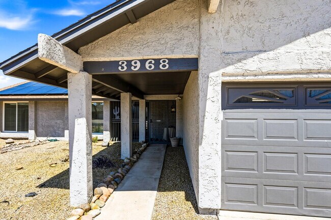 Building Photo - 3968 W Hearn Rd