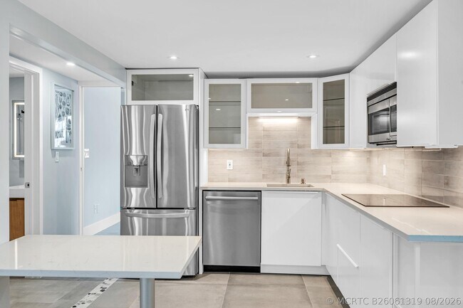 Foto del edificio - 828 NE 17th Way