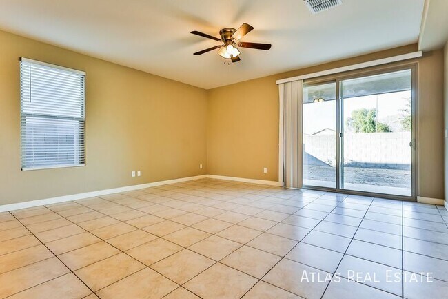 Foto del edificio - 33256 N Jamie Ln