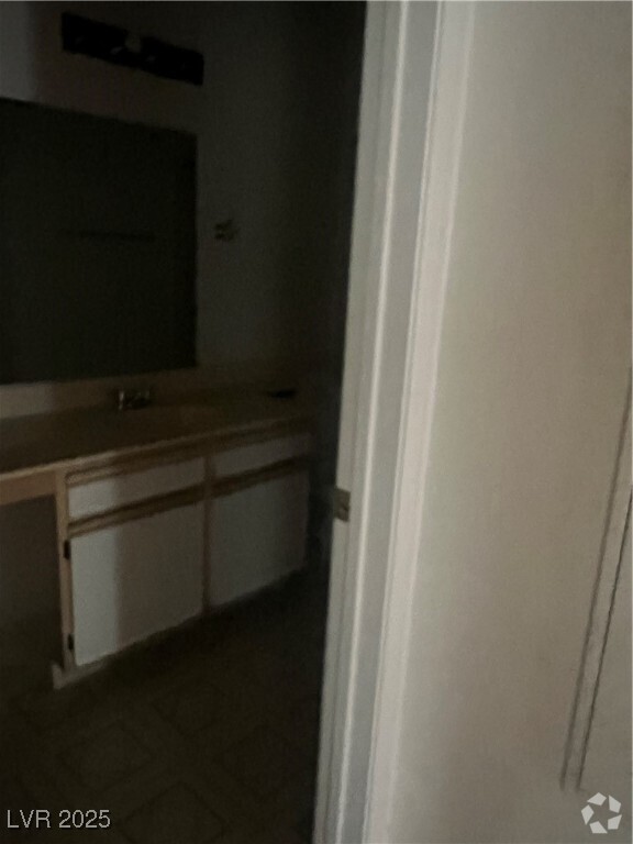 Building Photo - 2200 S Fort Apache Rd