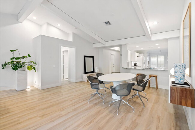 Foto del edificio - 2090 Borealis Way