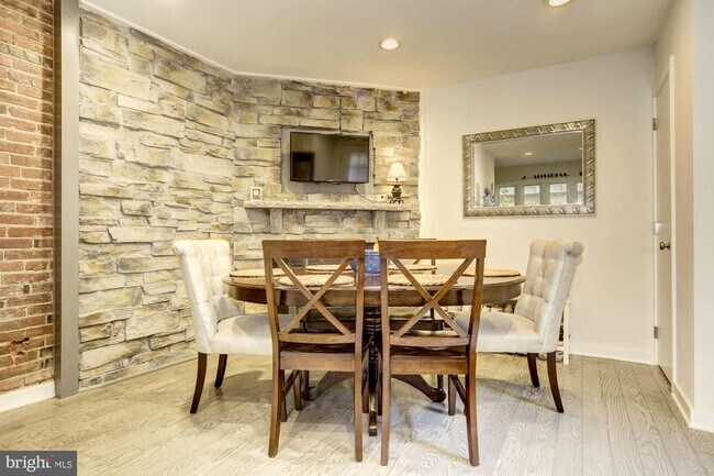 Foto del edificio - 430 Poplar St