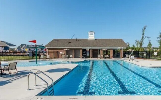 Foto del edificio - Fabulous 3 bedrm Townhome with office & ga...