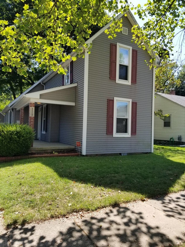 Primary Photo - 1113 W Maple St