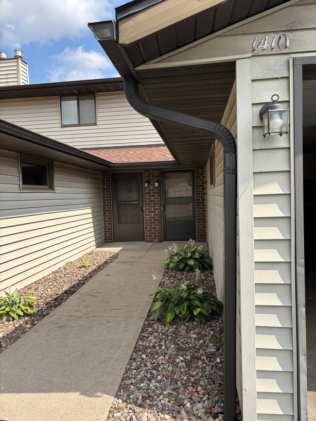 Building Photo - 1409 Ridgecrest Trl
