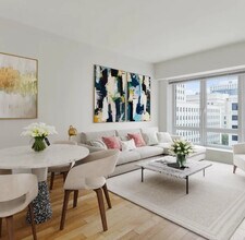 Building Photo - 69 Walnut St