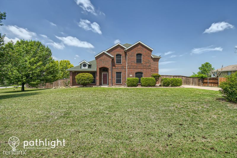 5 br, 2.5 bath House 761 Meghann Ln. UNIT House for Rent in