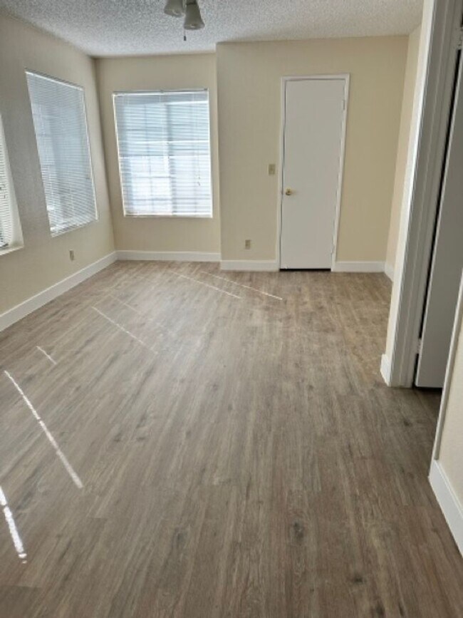 Foto del edificio - 1 bedroom in Amazing Community!