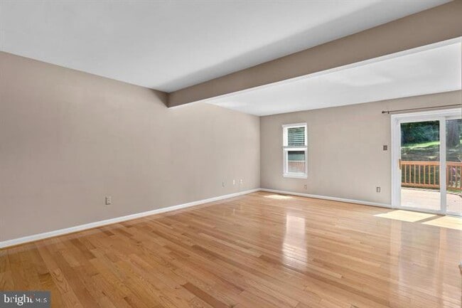 Building Photo - 1163 Kelfield Dr