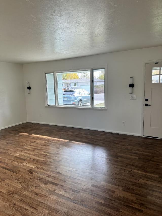 Foto del edificio - 3 bedroom in Billings MT 59105