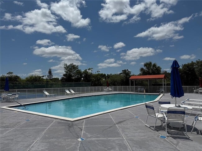 Photo - 7010 NW 186th St Unit 5-418 Apartment
