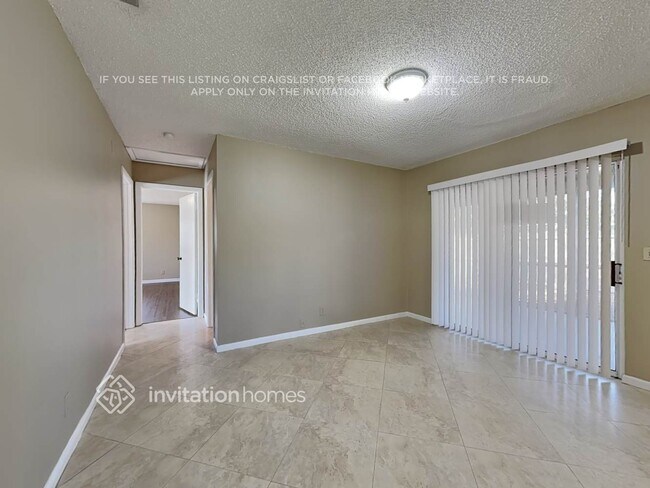 Building Photo - 5065 1st Rd