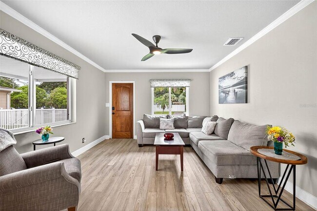 Foto del edificio - 5519 Commonwealth Ave N