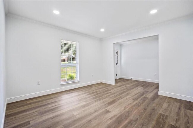 Foto del edificio - 7328 Janita Dr