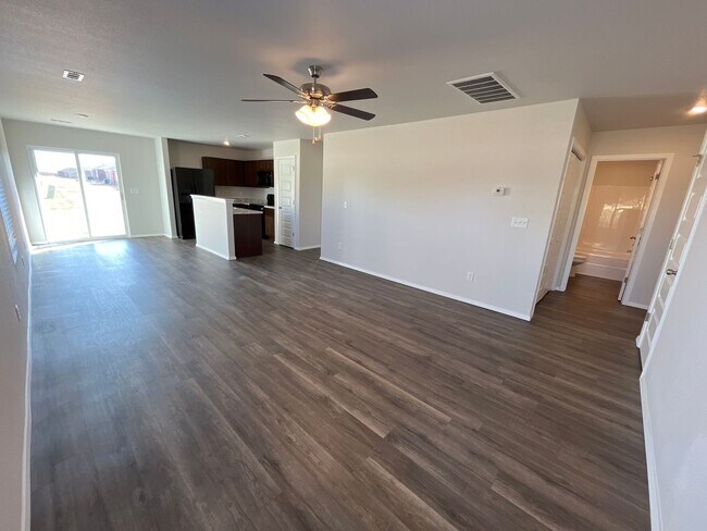 Building Photo - *Pre-leasing* Three Bedroom | Two Bath Hom...
