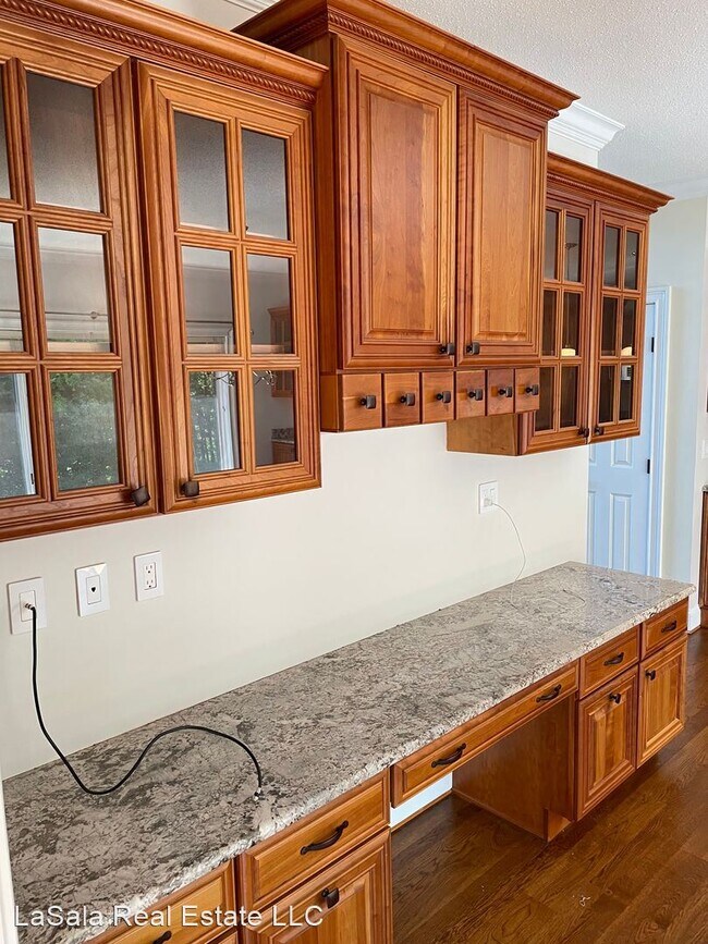 Foto del edificio - 5 br, 4.5 bath House - 34 Hunting Ridge Drive