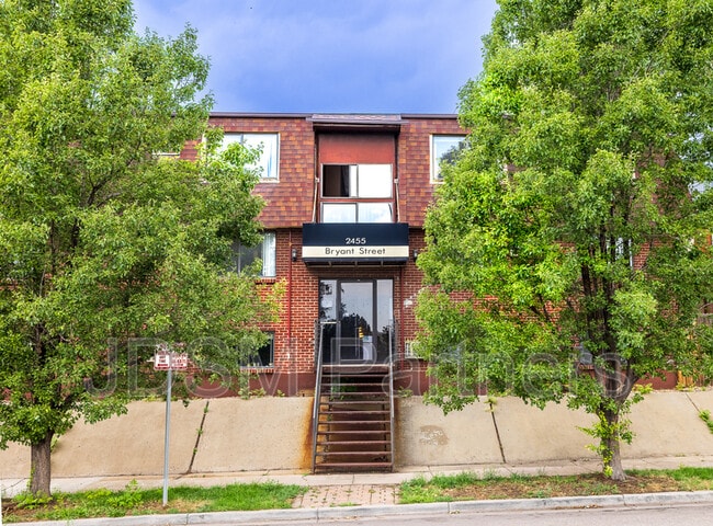 Building Photo - 2455 Bryant St