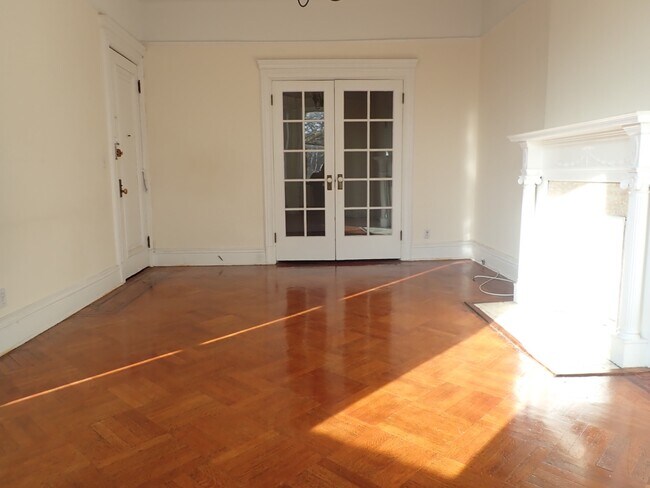 Foto del edificio - 183 Lincoln Rd