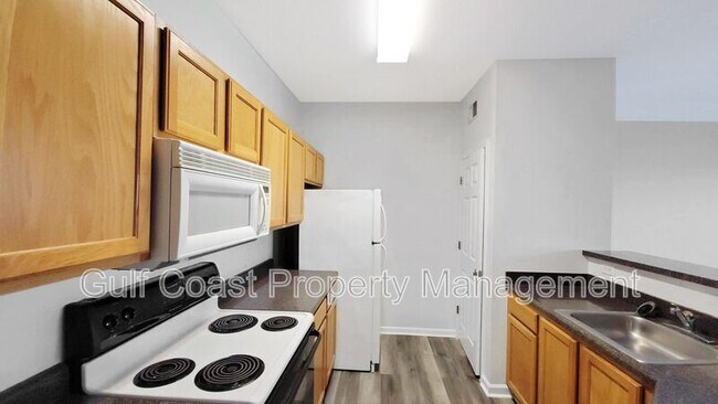 Foto del edificio - 4802 51st St W