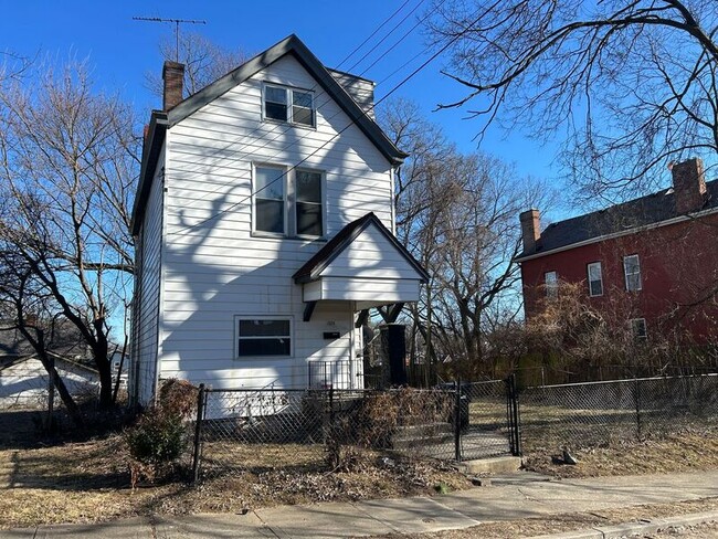 Photo - 1324 Beech Ave House