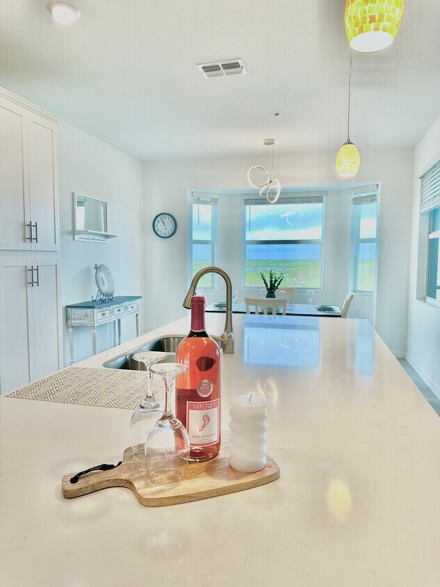 Foto principal - 14141 Heritage Landing Blvd