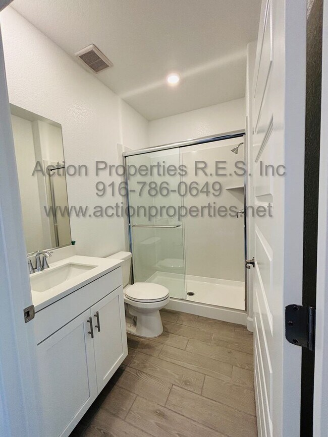 Foto del edificio - Action Properties RES inc. Offering Brand New Breckenridge @ Sierra West Solar 5 Bedroom 2793aq f...