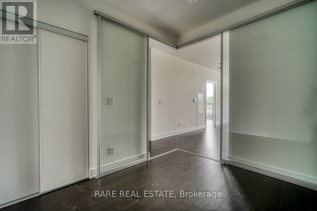 Building Photo - 181 Bedford Rd