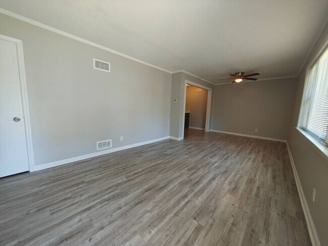 Foto del edificio - Very Nice Newly Renovated Home in Parkway Village