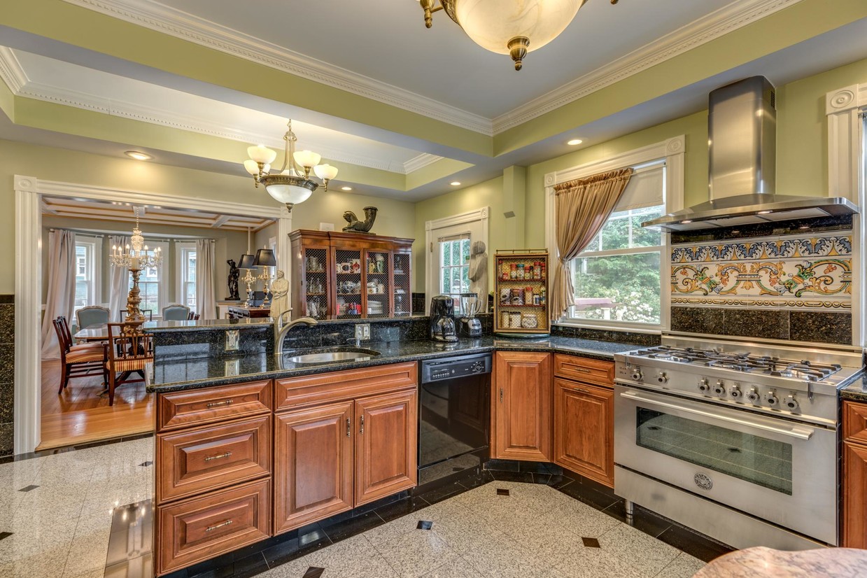 Foto principal - 118 Bellevue Ave